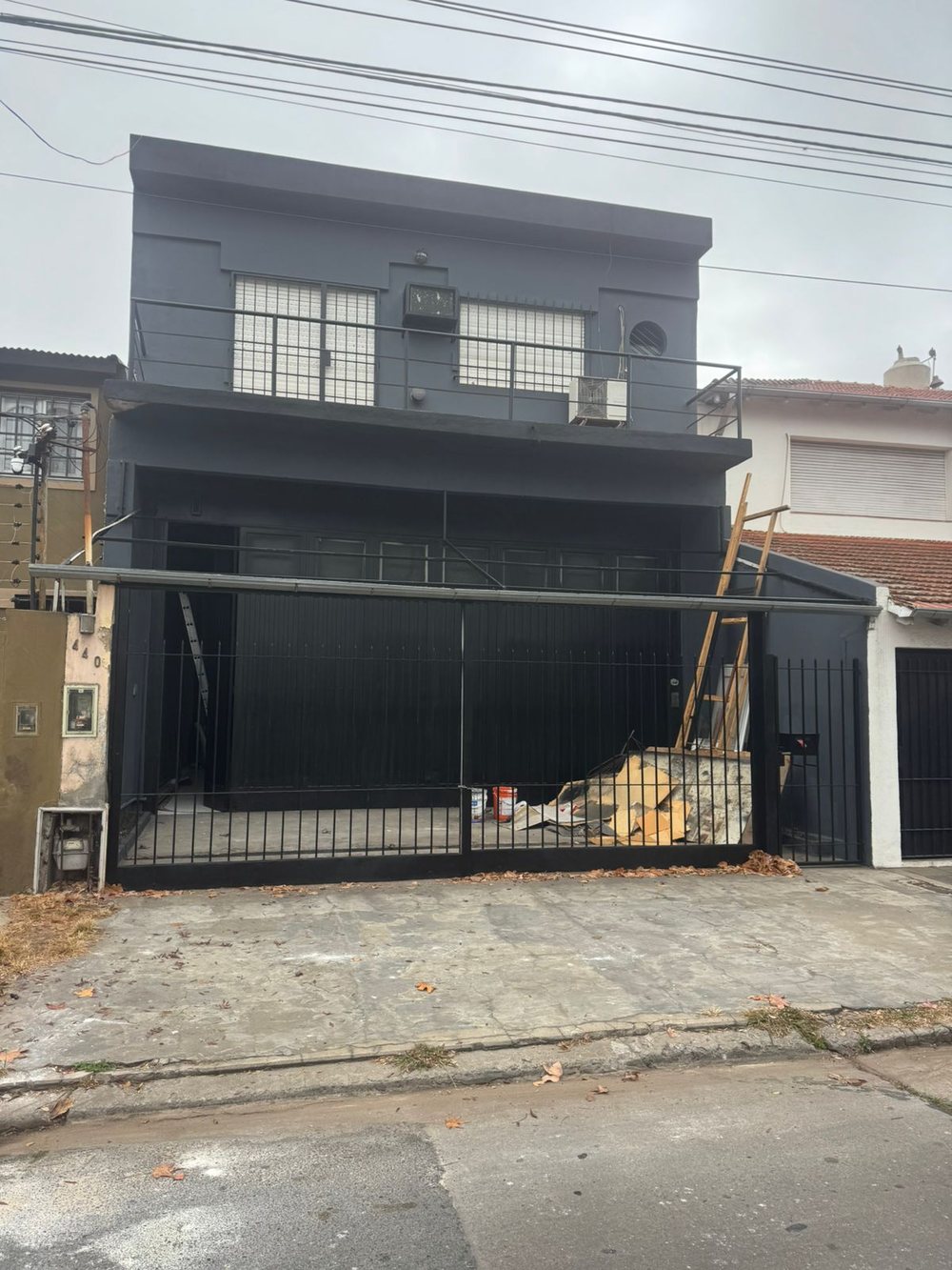 Fachada del local antes de la obra